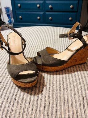 Marc Fisher Olive Green Suede Cork Platform Wedges